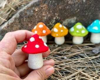 Needle Felting Toadstool Kit: Beginner Mushroom Art, Makes 2-8 Mushrooms, Wool Craft Gift and DIY