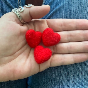 SUPER EASY! Introduction to basic needle felting - Little Hearts Mini Kit - Beginners, Kids and Adults - Art Craft Kit