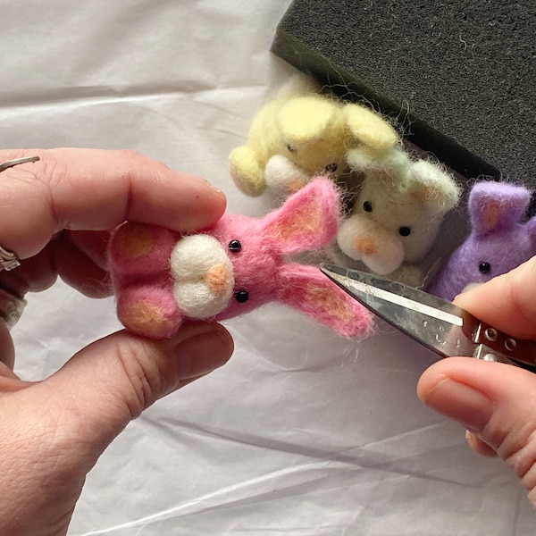 Digital PDF ONLY! Needle Felt Mini Bunnies Tutorial, Pattern for Easy Needle Felting Little Bunny Felting Guide, Template and Pattern