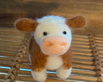 Needle Felt Hereford Cow Kit: Beginner Needle Felting Craft, Dairy Cow, Wool Art for Gifts or Decor