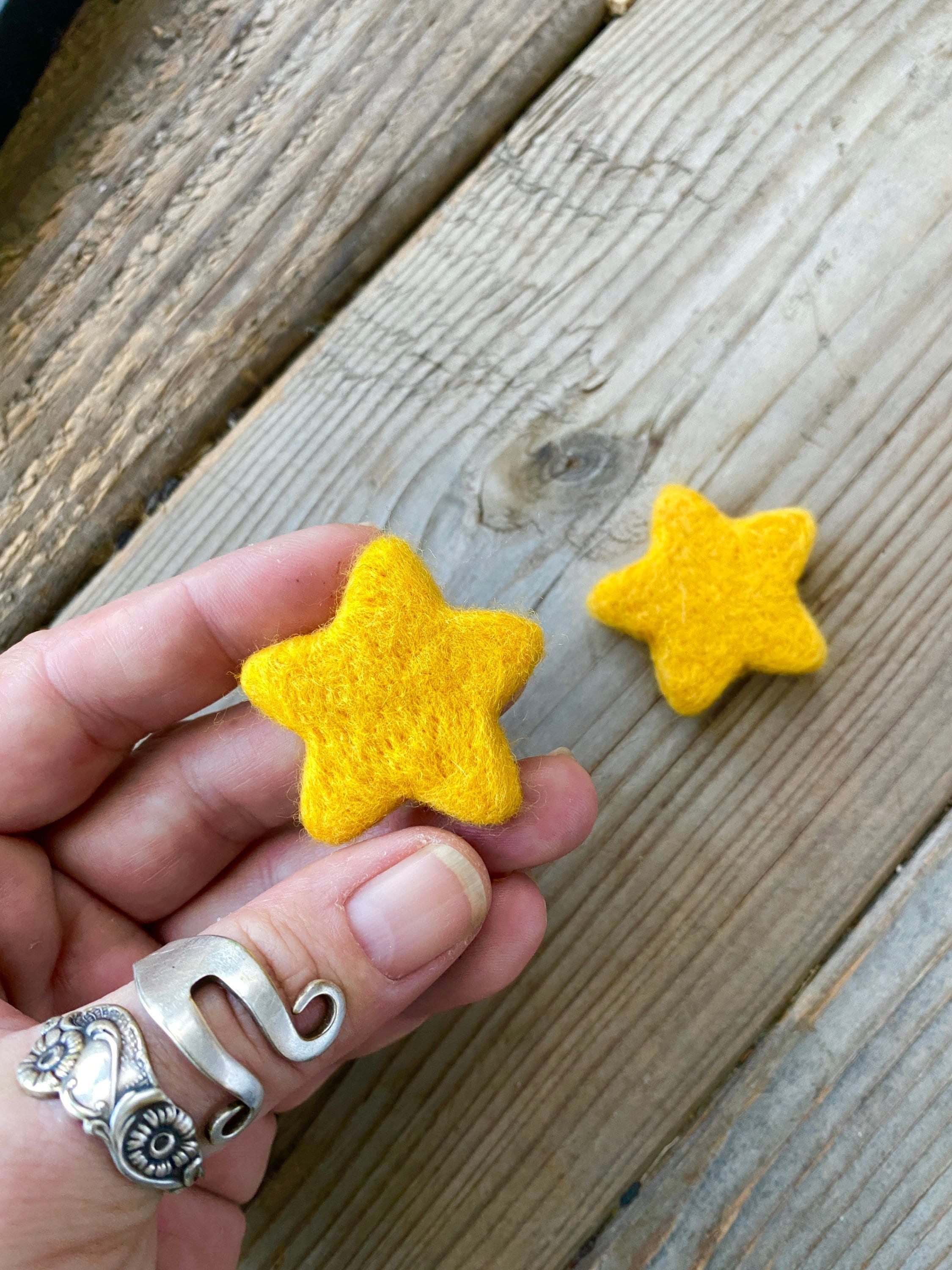 17 Spectacular Stars Crafts for Kids To Make Together 14 Easy Needle Felting Kit, Little Stars Wool Felting, Beginner Art…