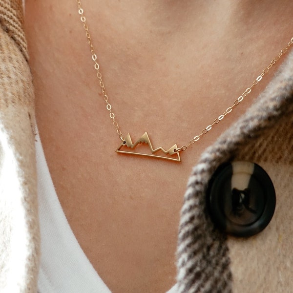 Dainty Gold Mountain Necklace • Hiking Jewelry • Dainty Mountain Range • Everyday Necklace • Wanderlust Jewelry • Snow-top Mountains