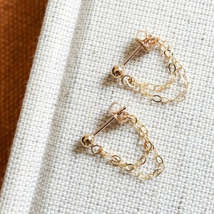Chain Cuff Earring • Minimalist Chain Earrings • Dainty Ball Studs • Dangle Earrings  • Cartilage Earring • Helix Chain Jewelry • Chain Hoop