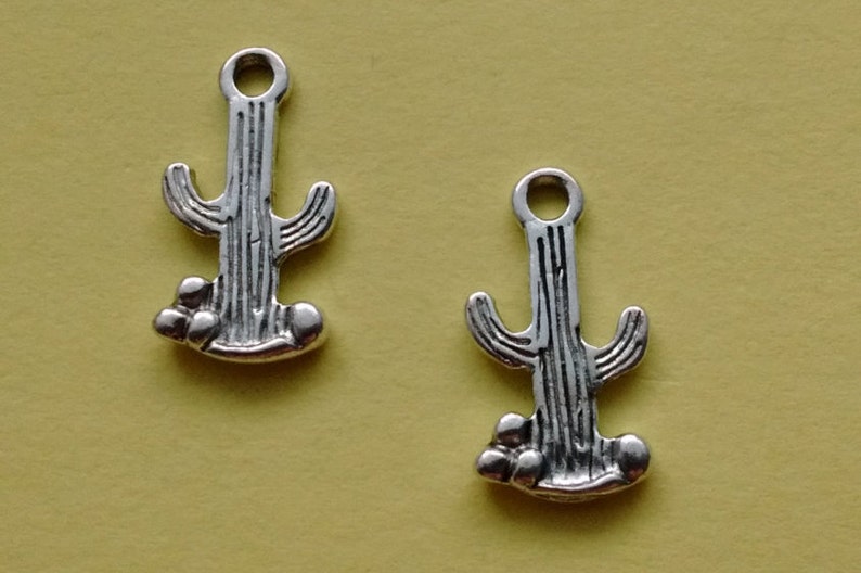 cactus jack for fragment 3 charm keychain