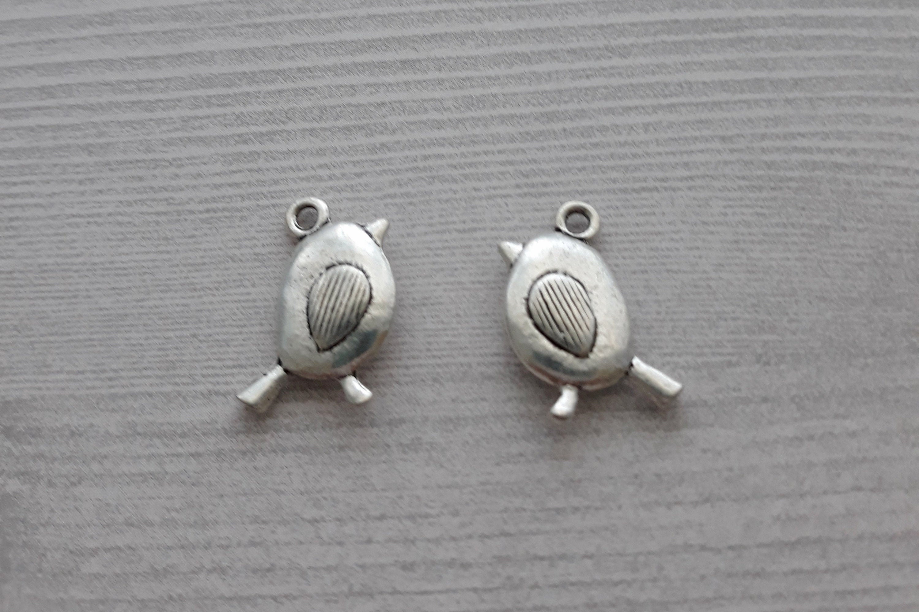 180 Piece Antique Silver Plated Parrot Charms - Zinc Alloy Jewelry Making Supplies