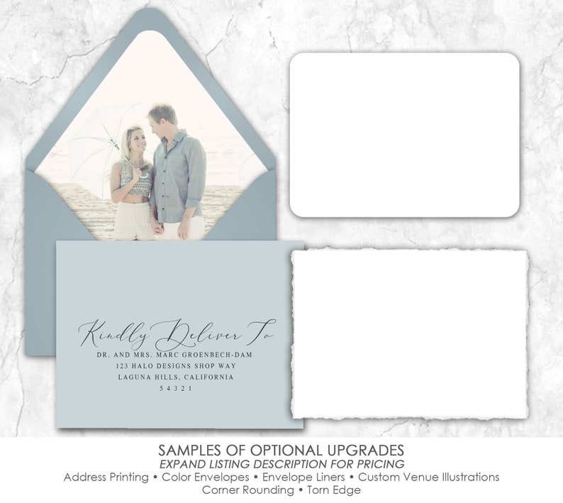 Puede incluir: Un sobre azul claro con una solapa interior blanca. El sobre tiene una foto de una pareja en el frente. El texto "Kindly Deliver To" est&aacute; impreso en el frente del sobre, seguido de una direcci&oacute;n. El texto "SAMPLES OF OPTIONAL UPGRADES" est&aacute; impreso debajo de la direcci&oacute;n. El texto "EXPAND LISTING DESCRIPTION FOR PRICING" est&aacute; impreso debajo del texto anterior. El texto "Address Printing, Color Envelopes, Envelope Liners, Custom Venue Illustrations, Corner Rounding, Torn Edge" est&aacute; impreso debajo del texto anterior.
