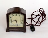 Vintage Art-Deco Bakelite Electric Alarm Clock