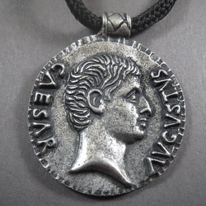 Antiker römischer Kaiser Augustus Anhänger, Halskette, Symbol, Exquisiter Autorenschmuck. Einzigartiges handgefertigtes Medaillon,Römische Münze Anhänger, Medaillon