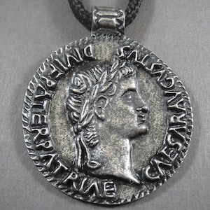 Antiker römischer Kaiser Augustus Anhänger, Halskette, Symbol, Exquisiter Autorenschmuck.Einzigartiges handgefertigtes Medaillon, römischer Münzanhänger, Medaillon