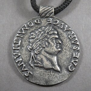Antiker römischer Kaiser Domitian Anhänger, Halskette, Symbol, Exquisiter Autorenschmuck.Einzigartiges handgefertigtes Medaillon, römischer Münzanhänger, Medaillon