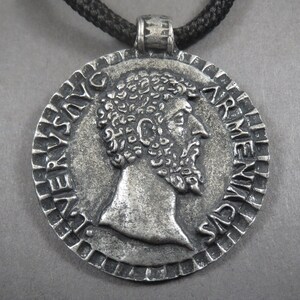 Antiker römischer Kaiser Lucius Verus Anhänger, Halskette, Exquisiter Autorenschmuck.Einzigartiges handgefertigtes Medaillon, römische Münze, Medaillon.