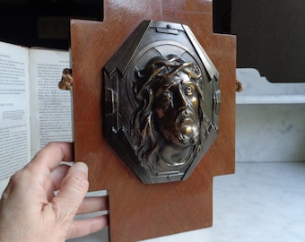 face of Christ in relief, religious wall frame, wood and metal, decorative art style, French vintage