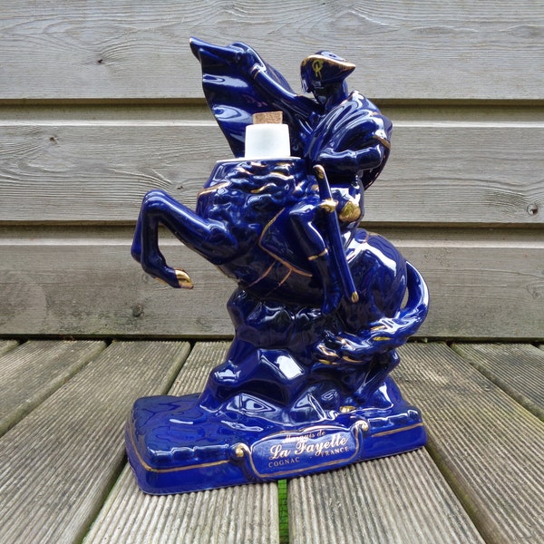 statuette flacon de Cognac Marquis De La Fayette, céramique bleue cobalt avec dorures, vintage France