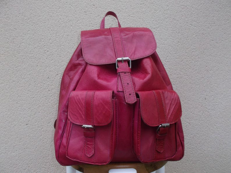 Vintage leather Fushia Pink backpack-leather fushia bag-vintage dark pink leather bag-Tunisian vintage leather Backpack 1980 1990