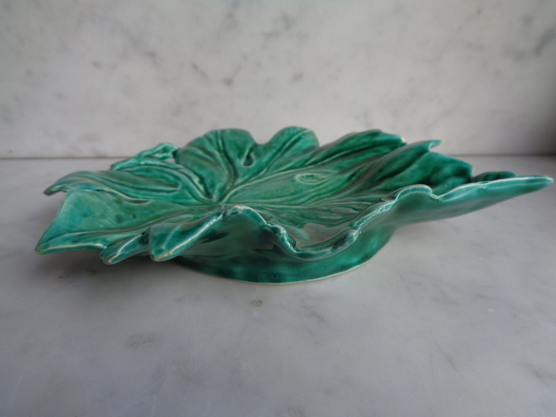 Assiette Ancienne Gien France En Faïence Verte - Motif Feuilles De Vigne - Barbotine Primefleur
