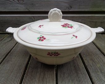 tureen Hamage model Paul, in cream earthenware with red flowers, soup or vegetable, France art deco 1930 1940, retro French countryside