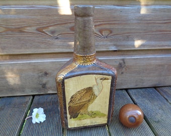 Leather decanter and wooden stopper, vulture Griffon design, Vulture bird, Italian flask leather and gilding, Florentine bottle