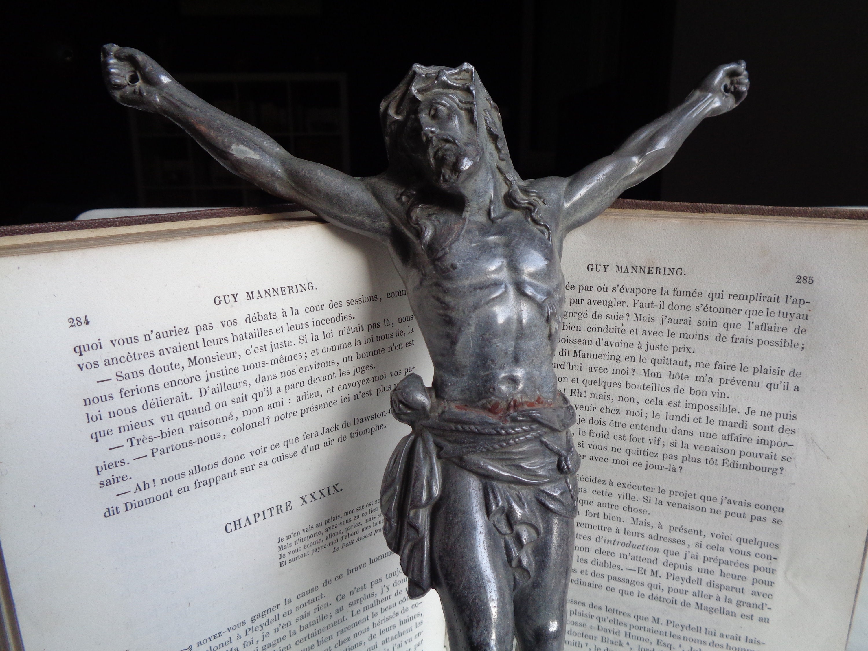 Corps du Christ, sans sa croix, en métal gris, article religieux