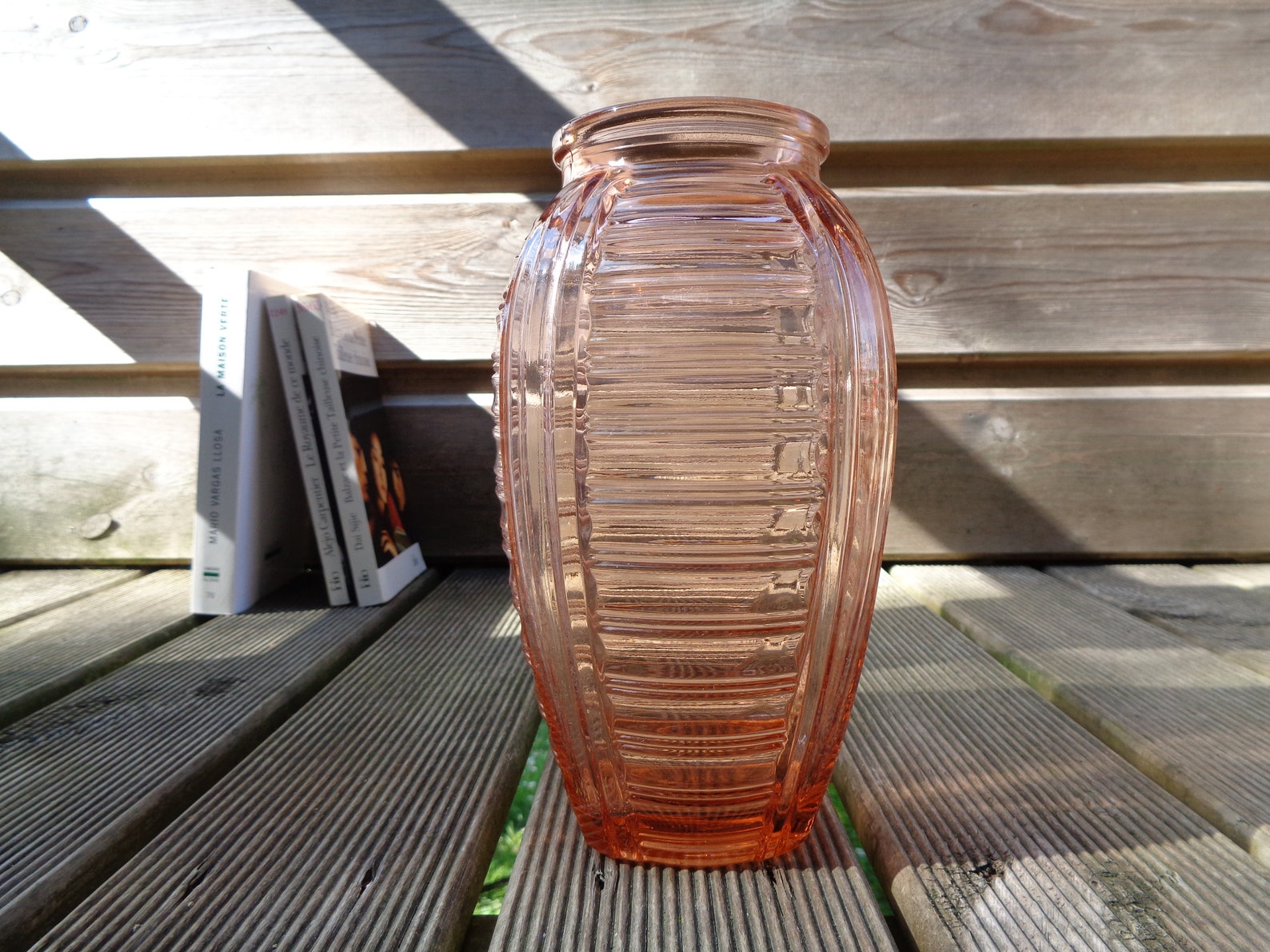 Vase en verre signé Adrien Mazoyer - le passe simple