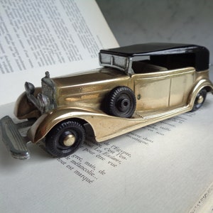Figurine en métal de style moderne modèle de voiture classique pour la  décoration de chambre sculptures de bureau jouet de voiture FigAuckland décoration  d'ornement style 4199