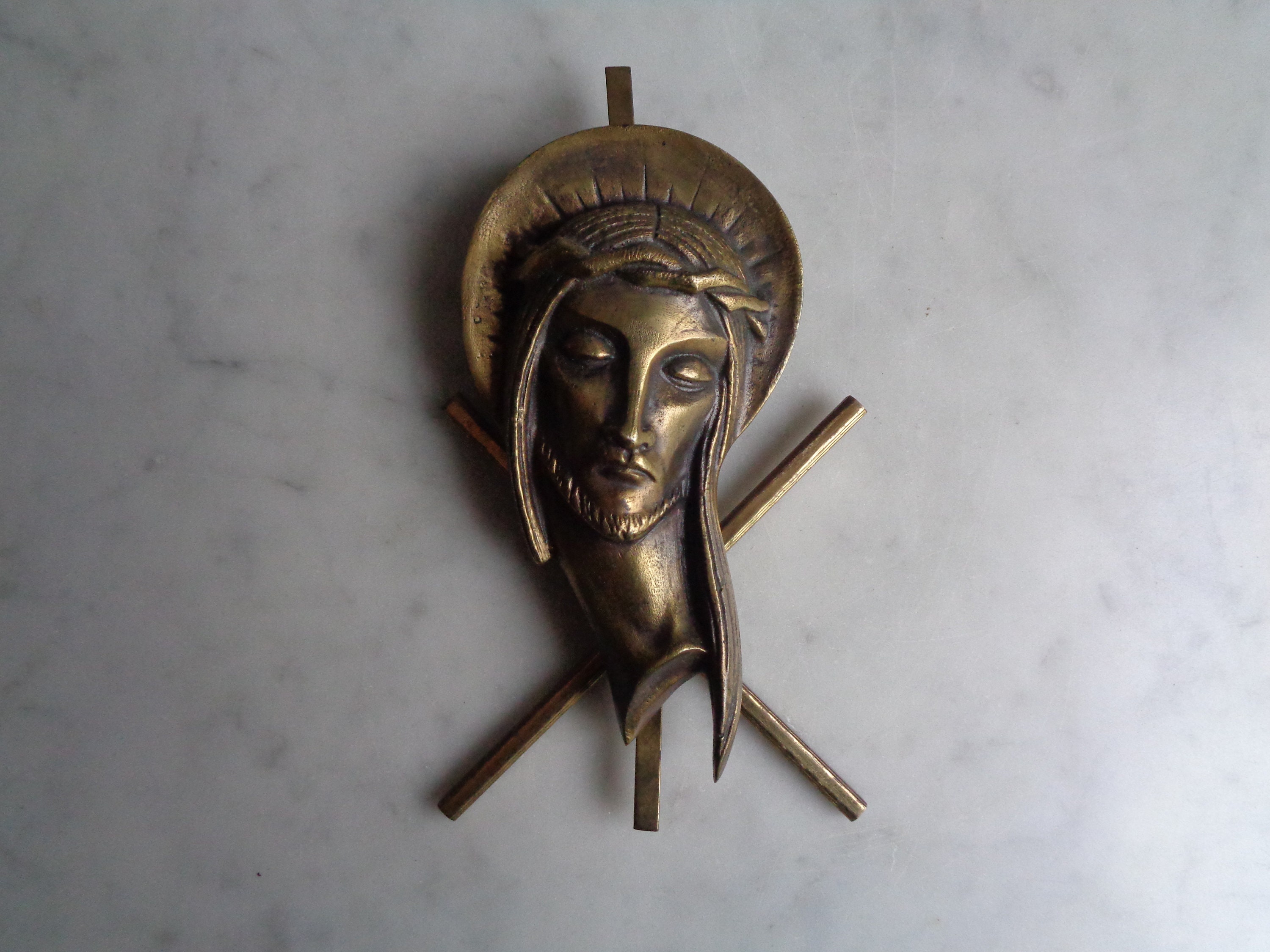 Acheter Mini Jésus Saint Religieux Figurine Décoration Magnétique Statue x1  Bronze 7cm
