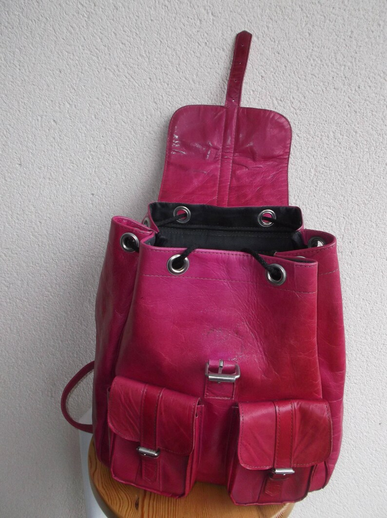 Vintage leather Fushia Pink backpack-leather fushia bag-vintage dark pink leather bag-Tunisian vintage leather Backpack 1980 1990