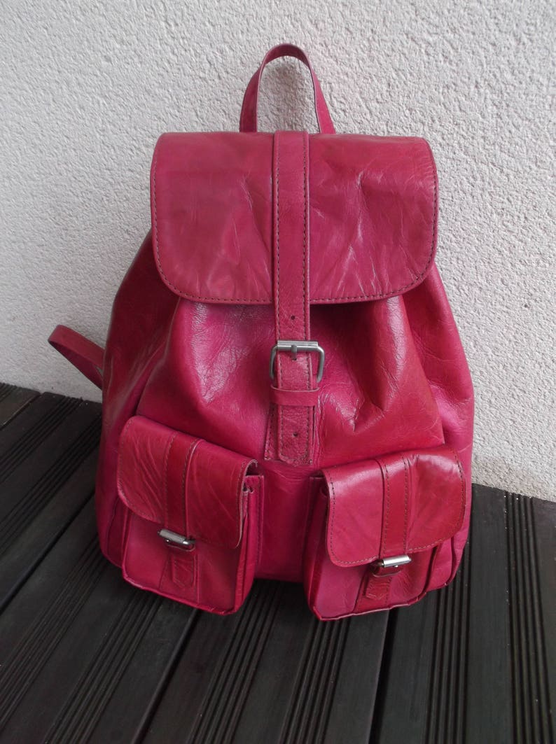 Vintage leather Fushia Pink backpack-leather fushia bag-vintage dark pink leather bag-Tunisian vintage leather Backpack 1980 1990