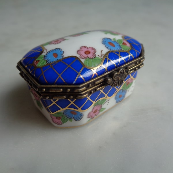 boîte en porcelaine, collection, coffret à bijoux miniature dans le style de Pasajes, XIXe, vintage français