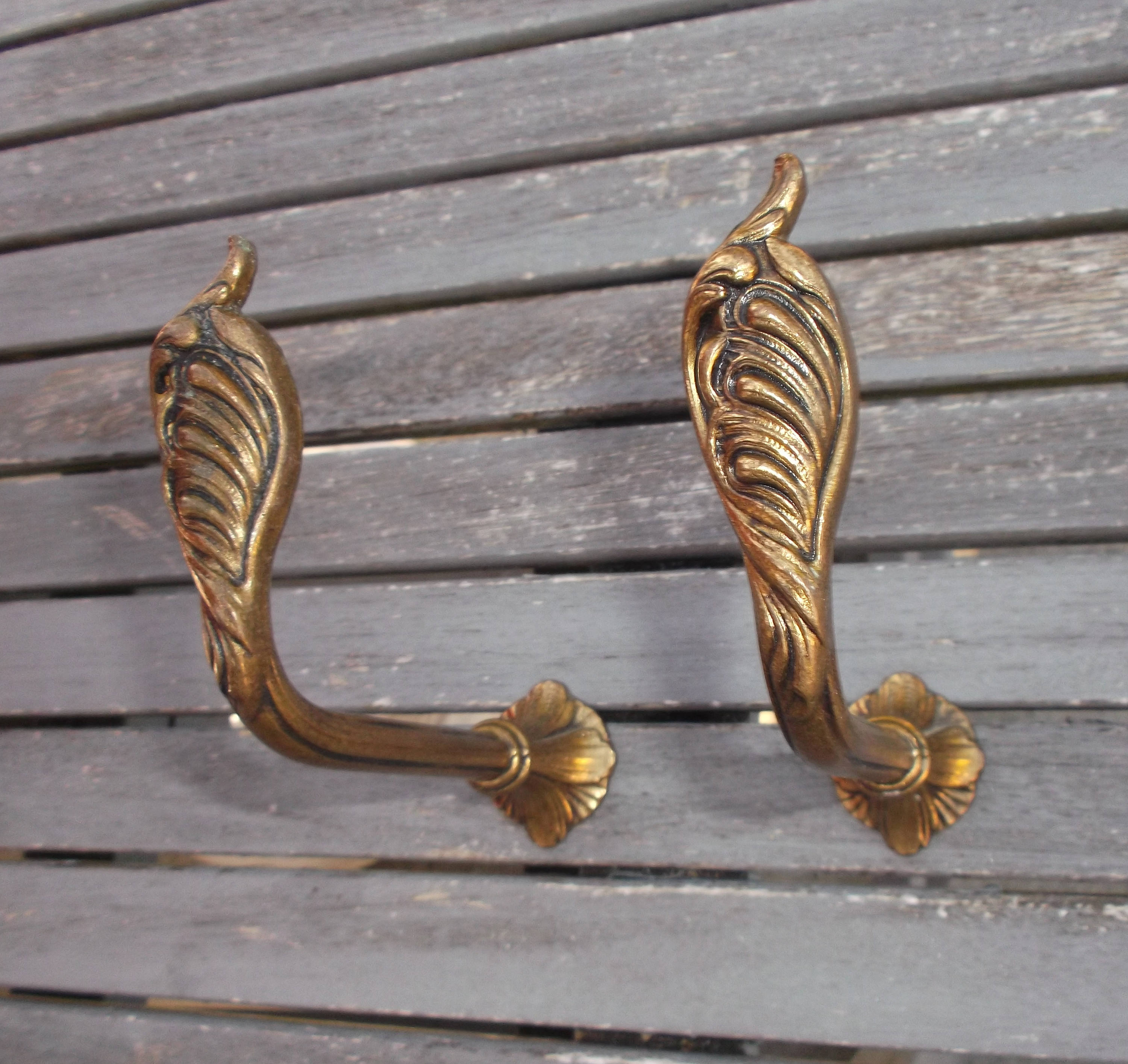 Paire D'embrasses De Rideaux Style Louis XV Rocaille En Bronze Doré - Déco Classique