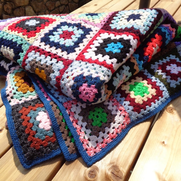 grand couvre-lit, véritable patchwork en laine des seventies, fait main, pour lit 2 personnes, style boho, hippie, vintage