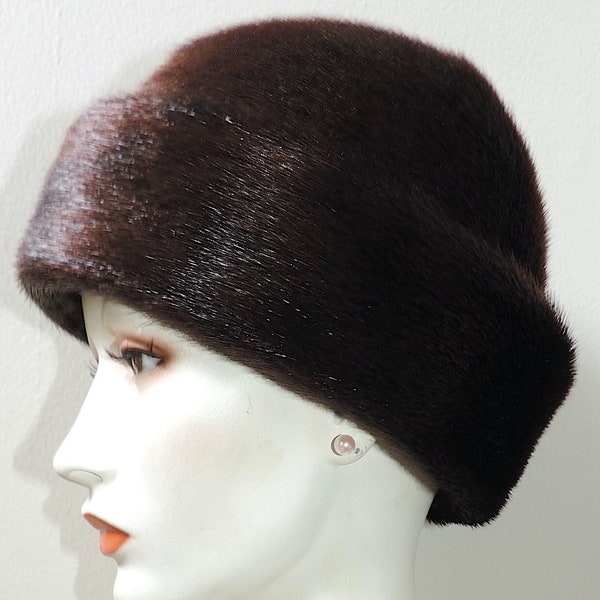 Fabulous Vintage Rare Otter Fur Hat