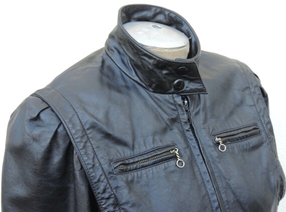 Wm's Leather Moto Biker Jacket Chest Zippers Snap… - image 4