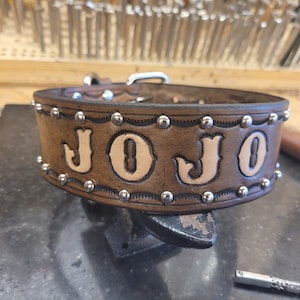 Dog Collar, Leather Dog Collar, Handmade. Dogs Name and Studs, Personalized, western dog collar, Medium Dog Collar, Large Dog Collar
