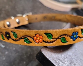 Dog Collar, Leather Dog Collar, 1/2'' inch wide collar, Daisy,  Flowers,  Small Dog Collar, Tiny Dog Collar, handmade