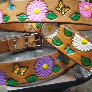 Dog Collar, Leather Dog Collar, Handmade, Daisy Flowers, Butterflies, Custom Made. Purple, Pinks, White, Small Dog Collar