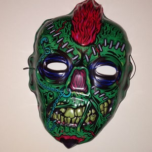 GOBLINHAUS Masks “Rotten” - vintage style plastic Halloween mask / Ben Cooper type
