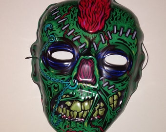 GOBLINHAUS Masks “Rotten” - vintage style plastic Halloween mask / Ben Cooper type