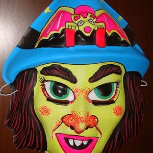 Vintage WITCH Halloween Mask - Ben Cooper Collegeville type