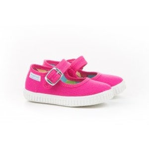 red baby flats
