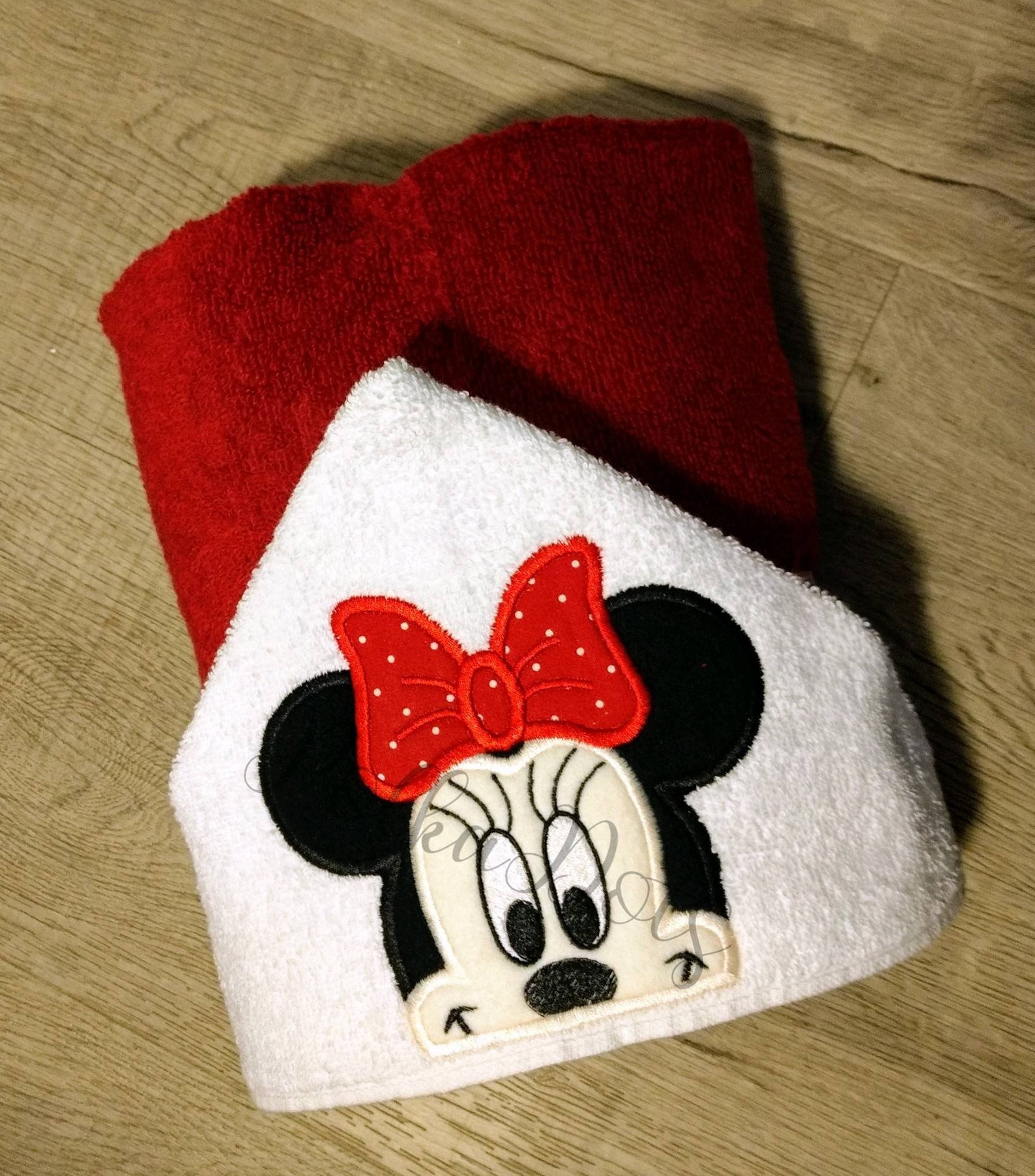 Daisy Duck hooded towel Kids Hooded towel Personalized kids Etsy