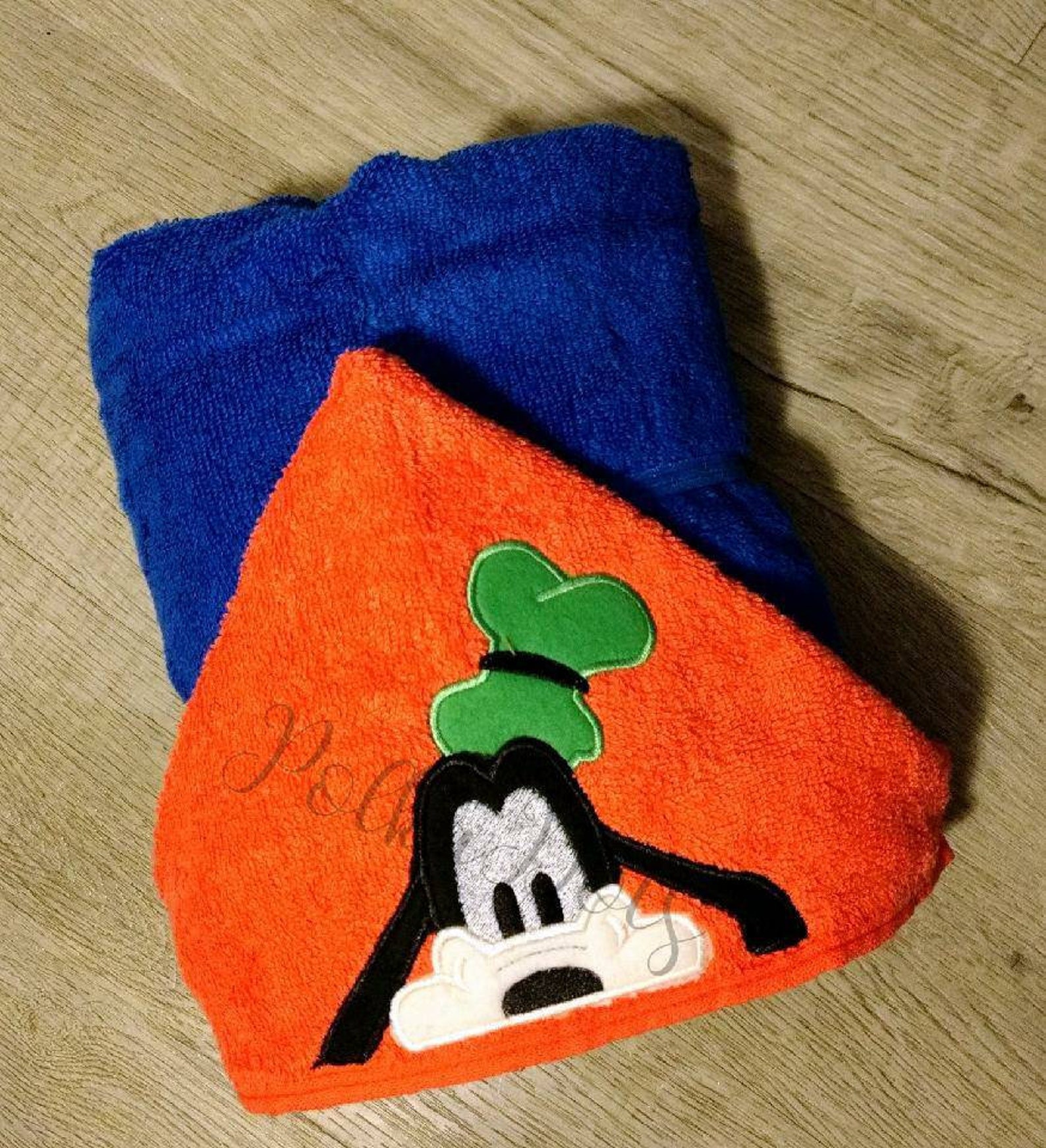 Daisy Duck hooded towel Kids Hooded towel Personalized kids Etsy