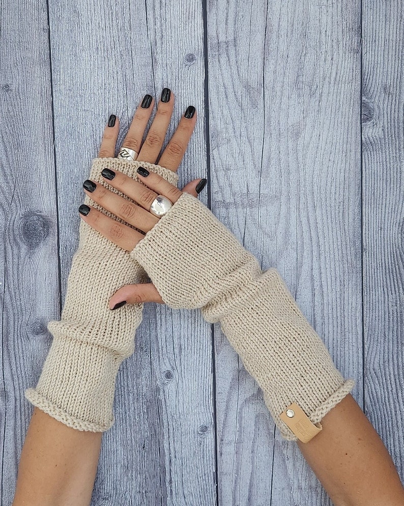 Fall fashion wool arm warmers Fingerless women gloves mittens Wool knit hand warmers Winter gift for girlfriend Winter accessories Gloves