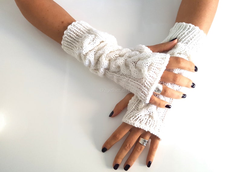 Fingerless gloves mittens Knit arm warmers Christmas gifts for mother Winter fall accessories Wrist warmers Winter knitted gloves White