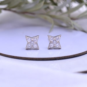 925 Sterling Silver Cubic Zirconia stud Earrings, Star Stud Earrings, Tiny Little Star Stud Earrings,Small Studs Earrings, Dainty Star Stud
