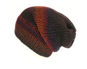Bonnet ample The Pheonix - Bonnet violet, orange et vert - Fait main en Écosse - Bonnet en grosse maille - Adapté aux végétaliens - Bonnet unisexe taille unique