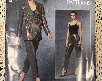 VOGUE PATTERN 10640 -Badgley Mischka -New and Uncut - Szs 16-24