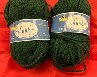 PHENTEX CHUNKY YARN - Acrylic - 3 oz - 130 yds per skein - Forest Green - 2 Skeins - Rare find!