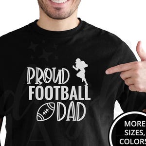 Cool Football Player Dad Shirt Gift, Proud Football Dad T-shirt Tee, Sport Parent Football Player Dad Tshirt Top Gift for Football Season