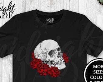 Cool Gothic Halloween Shirt Gift, Skeleton Skull and Roses T-shirt Tee, Skull and Roses Tshirt Top Gift for Halloween Fall