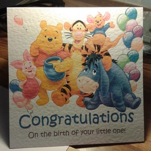 Winnie The Pooh hecho a mano Felicitaciones por el nacimiento de tu bebé niño o niña - ESTILO 1